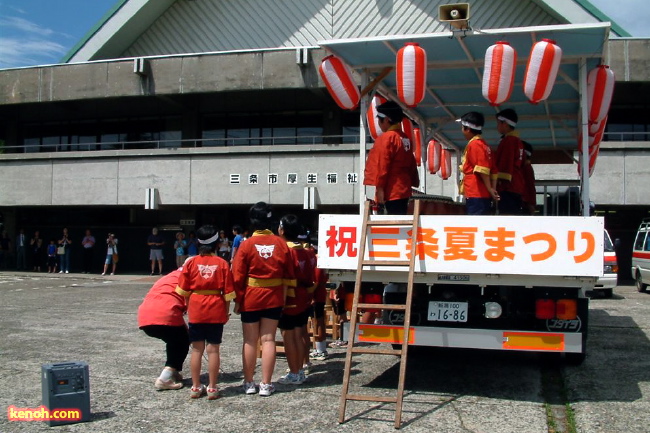 ふれ太鼓、南小学校