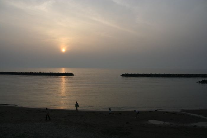 長岡市寺泊・日本海に沈む夕日