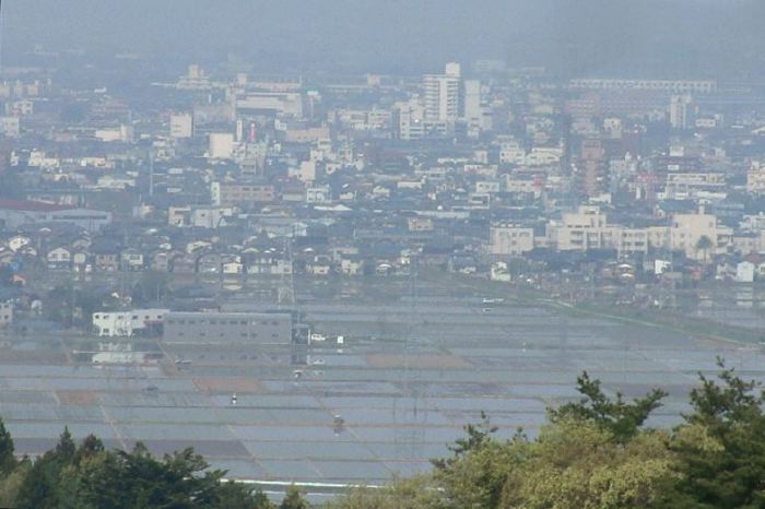 三条市保内公園・展望台から三条市街地