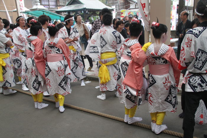 横町万灯