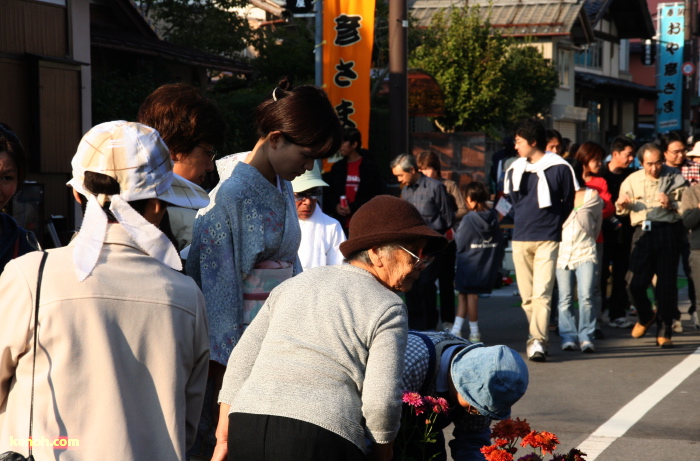 神社前通りの歩行者天国