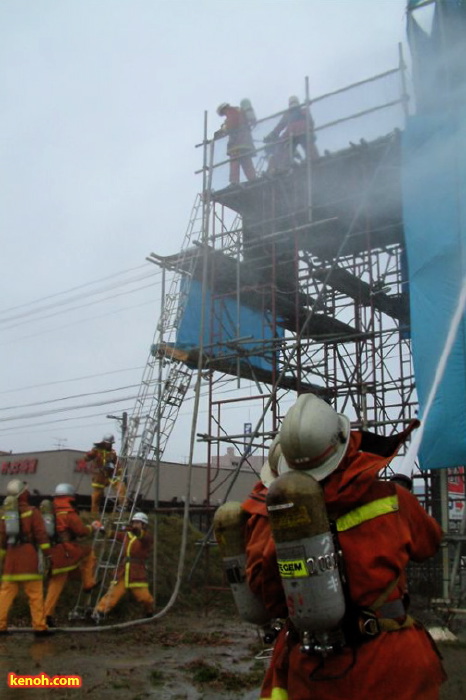 三条市消防出初式・高層建物総合訓練