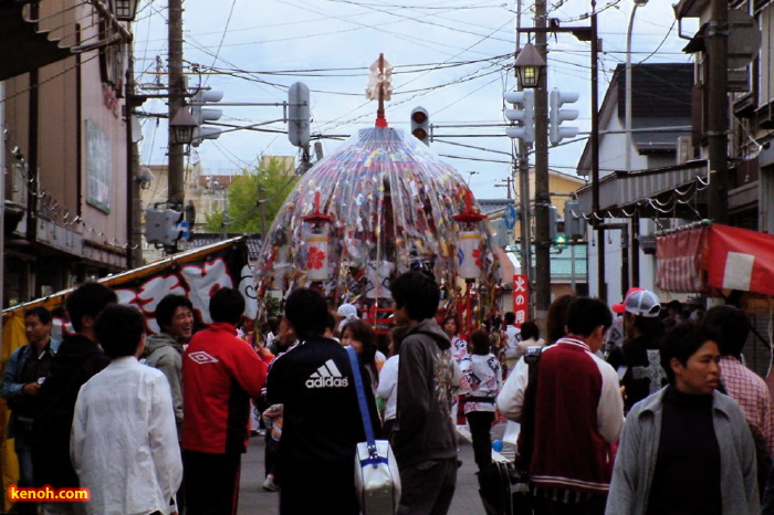 万灯・横町