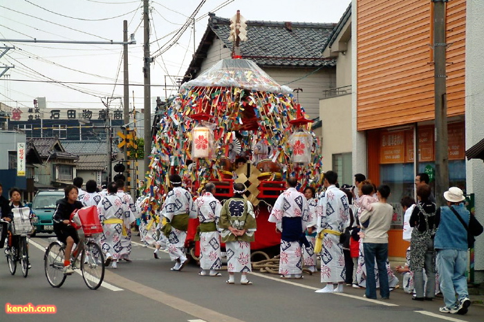 燕市・戸隠神社春季例大祭の宵宮、横町 