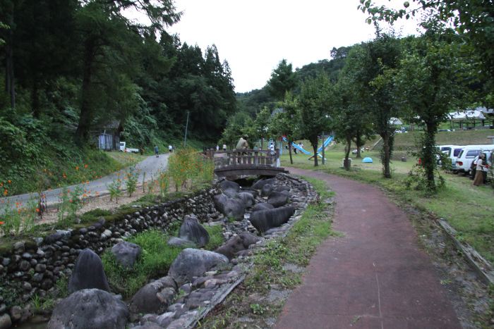 会場の中浦ヒメサユリ森林公園