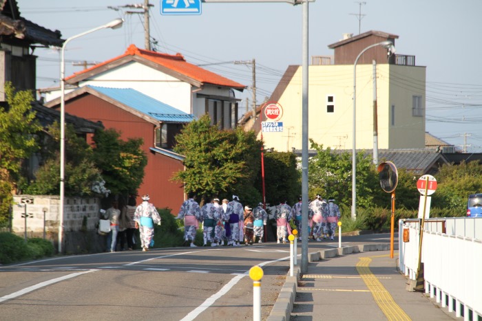 木場小路万灯組の門付け