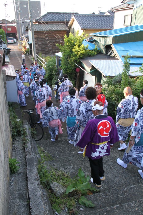 木場小路万灯組の門付け