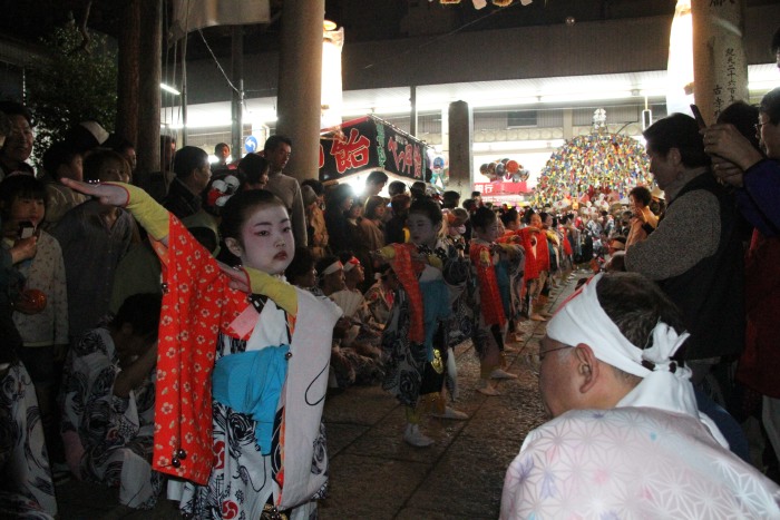 木場小路万灯組が戸隠神社で下座