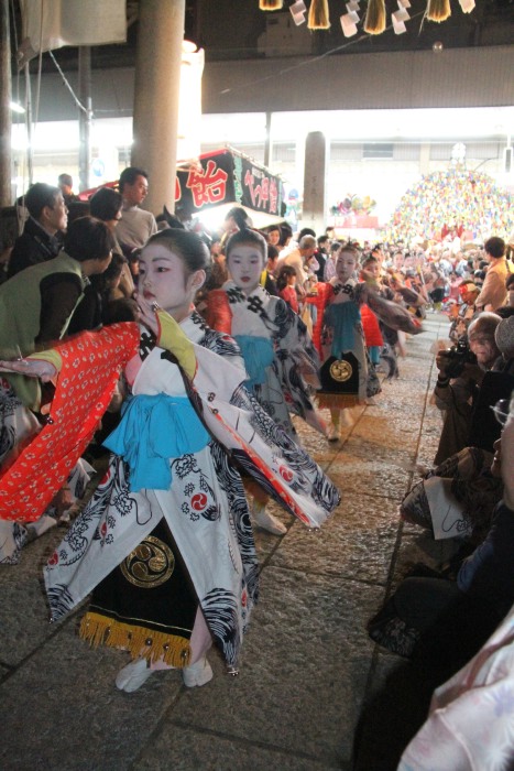 木場小路万灯組が戸隠神社で下座