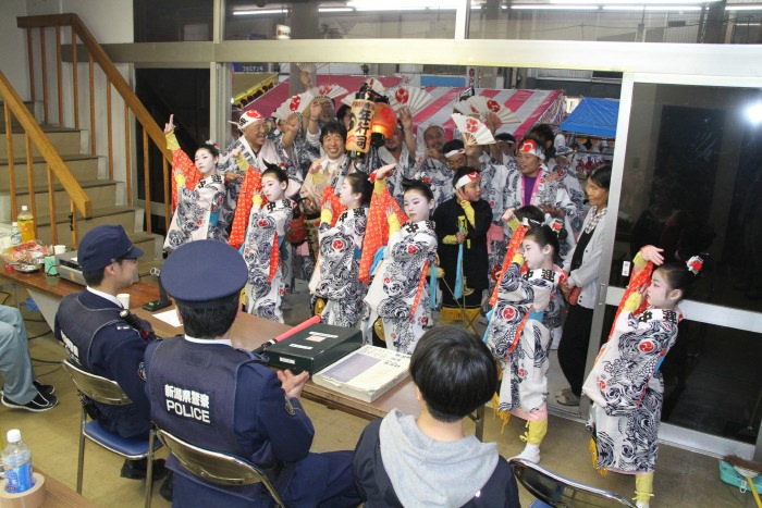 木場小路万灯組の門付け