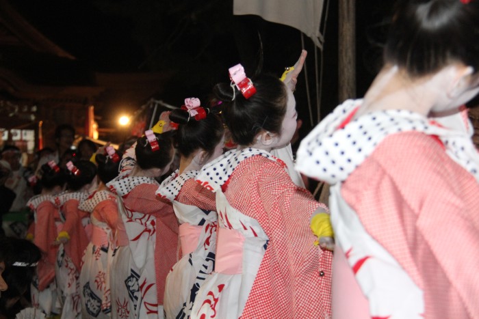 横町万灯組が戸隠神社で下座