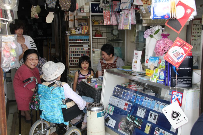 商店街も店も