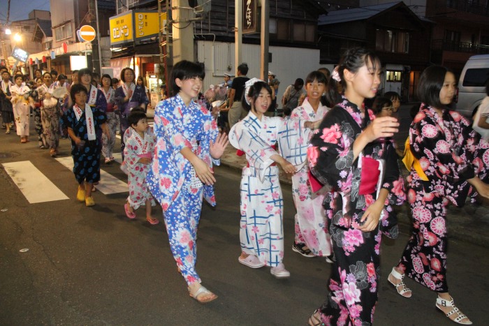 燕ばやし大会