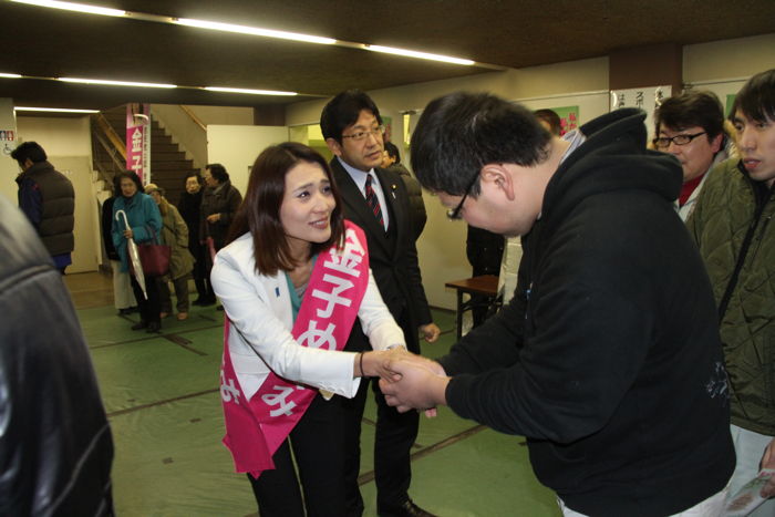 金子恵美氏の個人演説会で鴨下一郎氏が応援＠三条市厚生福祉会館