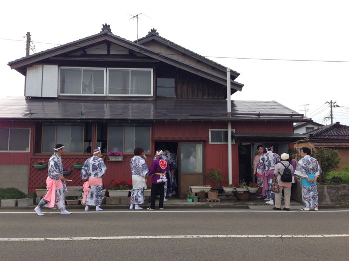 木場小路万灯組の門付け