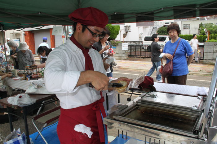 燕食品の燕餃子が登場