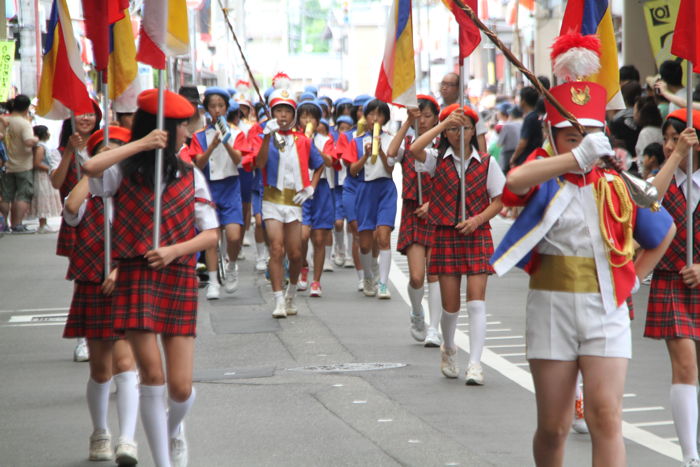 交通安全・音楽パレード　燕南小学校