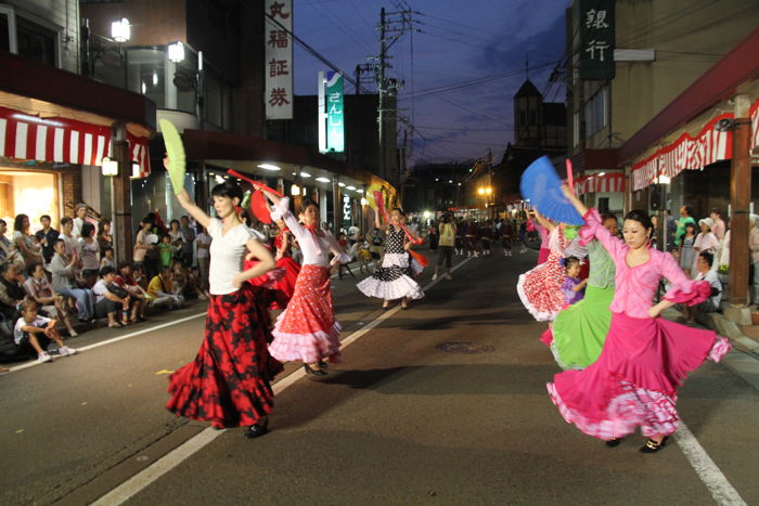 三条総踊り