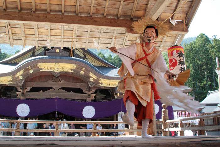 魚沼神社の太太神楽