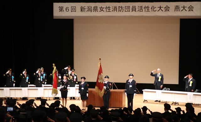 6Vhc @珗hc300l܂肪QWĎᔭ\Ō