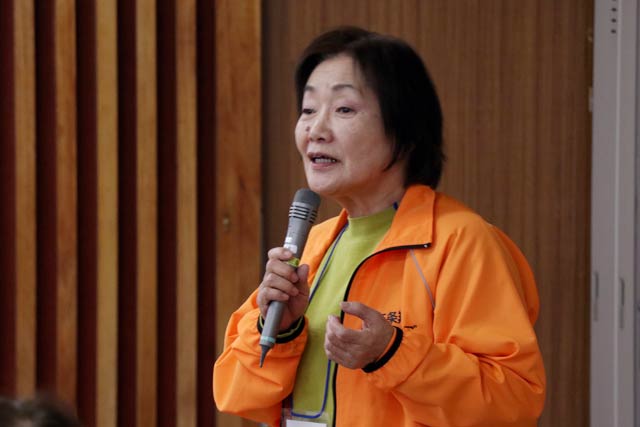 �O���Ĕg�����h�΃N���u�̒��J��