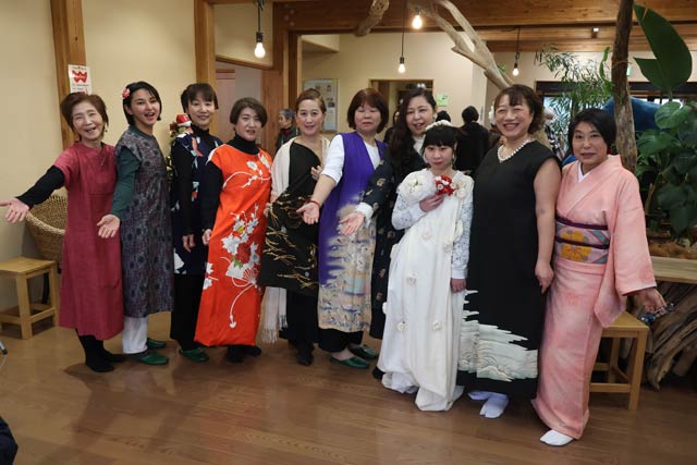 ���f���̋L�O�B�e