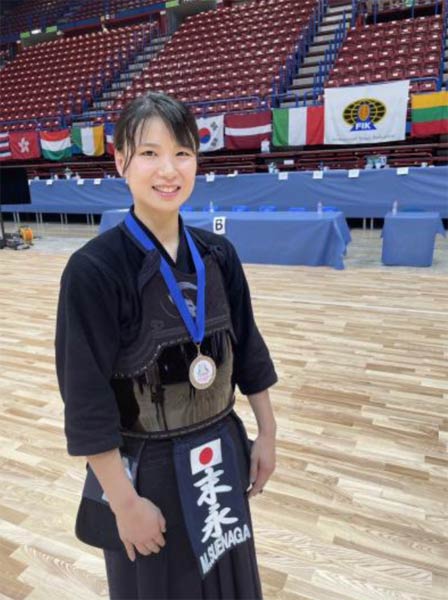 ���i�^������