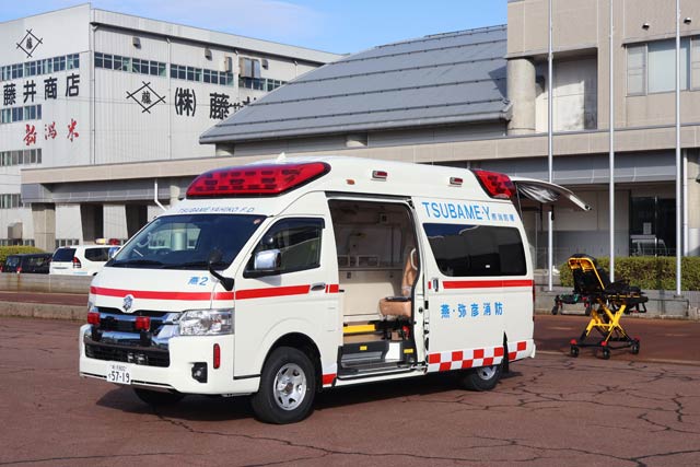 �d�����X�g���b�`���[�𓋍ڂ����~�}��