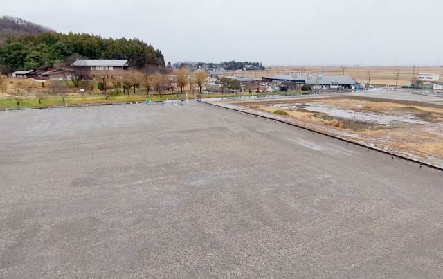 27日供用開始する増設した駐車場