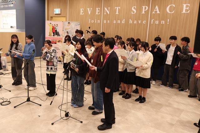 三条看護・医療・歯科衛生専門学校が「イオンそよら三条須頃」で「HOSP!ひめさゆり音楽祭」