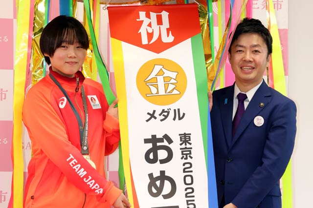 高橋さんと滝沢市長