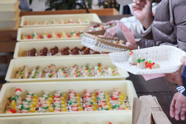 �u���̉w �뉀�̋� �ۓ��v�Ń`���R���̔���