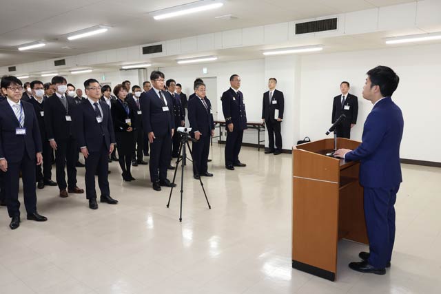 ��򗺎O���s���̔N����������