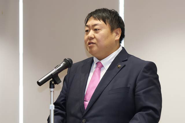 �����㉍�s�����N���P���@����20���N�Łu�ω��̒������s���Ɍ�����A��]�������Ă��炦��1�N�Ɂv