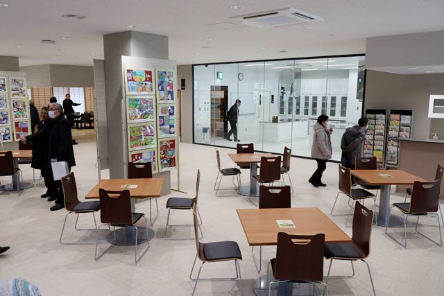 �𗬃X�y�[�X