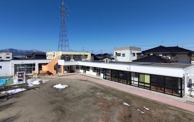 �u����Ȃ�v���o�̉��Ɂv�@3�������̂̉��s�E�������ۈ牀��28���Ɉ�ʌ��J