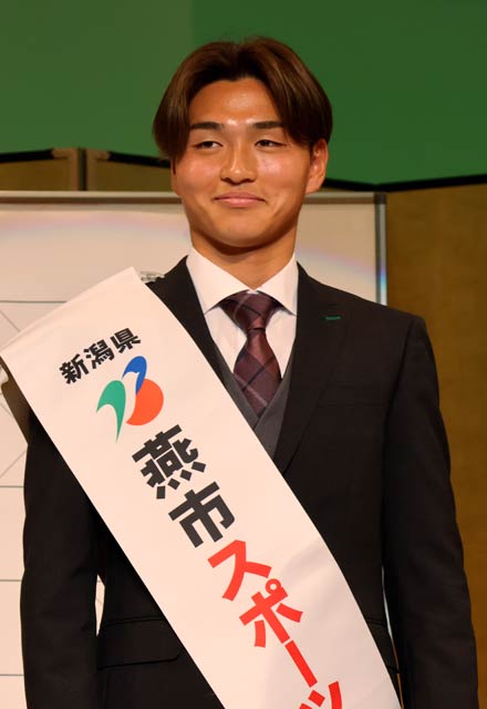 ��\�΂̂ǂ��ɏo�Ȃ��ēo�d���ĉ��s�X�|�[�c��g�̂������������Ă�������A���r�V���̐ΎR�󂳂�