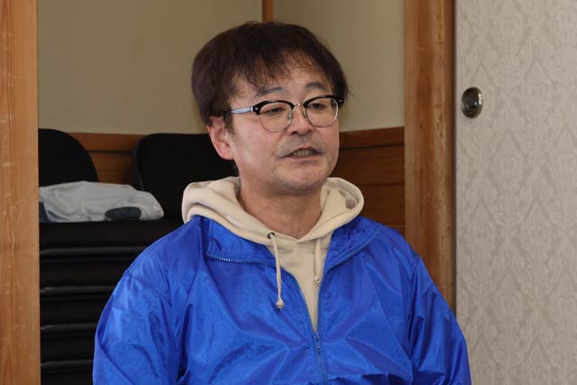 �����I���{����