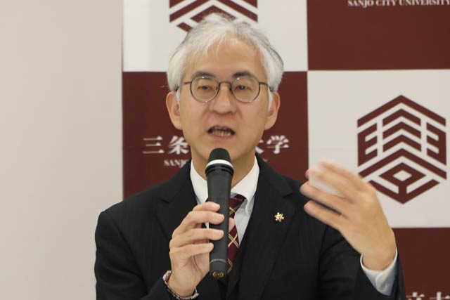 �����Z��