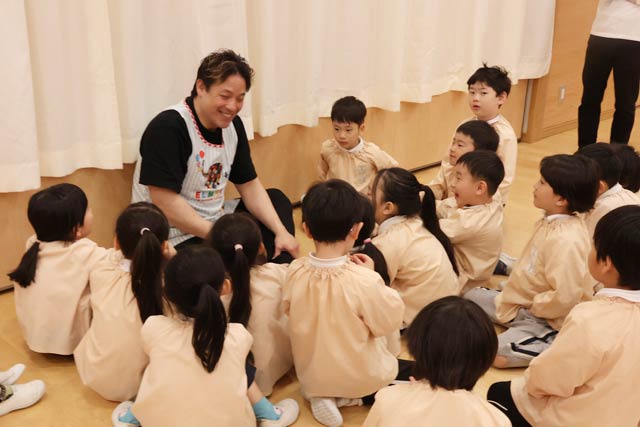 �ԍ��ɂȂ��Ă����ۈ牀����������U��