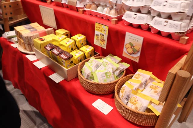卵を使った伊藤軒や文明堂のカステラなども販売